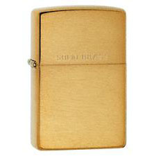 ZIPPO Classic Lighter in Brush Brass Z204
