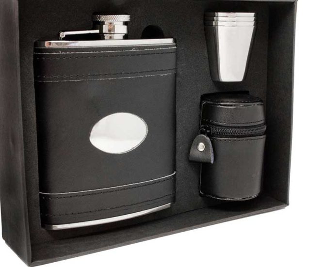 Black Leather 6oz flask with engravable plate gift set