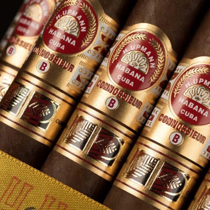 H. Upmann Connoisseur B / Box of 25 - Image 3