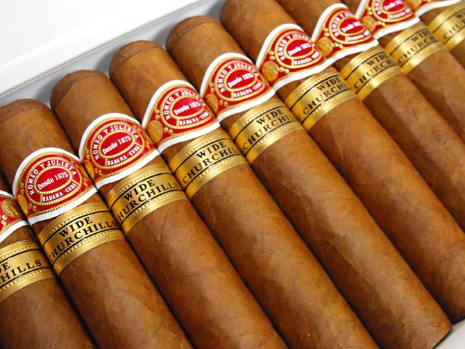 Romeo y Julieta Wide Churchill / Box of 25 - Image 2