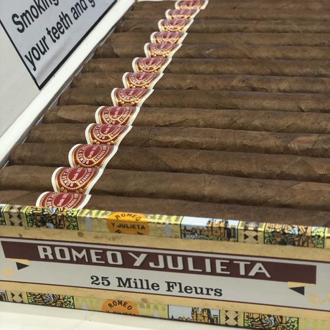 Romeo y Julieta Mille Fleur / Box of 25 - Image 2
