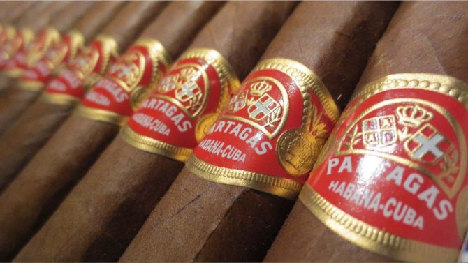 Partagas Lusitanias / Box of 25 - Image 3