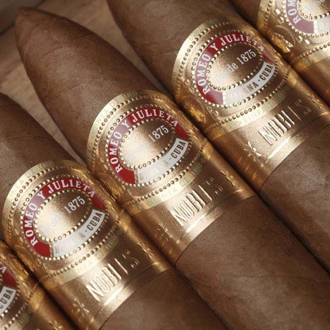 Romeo y Julieta Linea de Oro Nobles / Box of 20 - Image 4