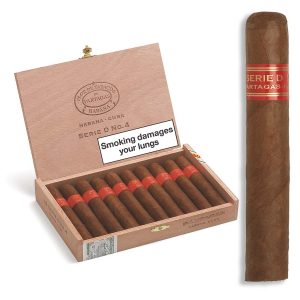 Partagas Serie D No.4 / Box of 10