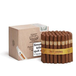 Por Larrañaga Petit Coronas / Cabinet of 50