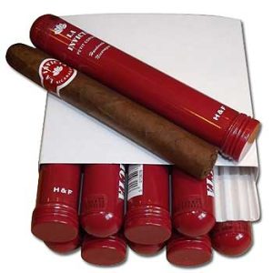La Invicta Nicaraguan Petit Corona in Tube / Pack of 10