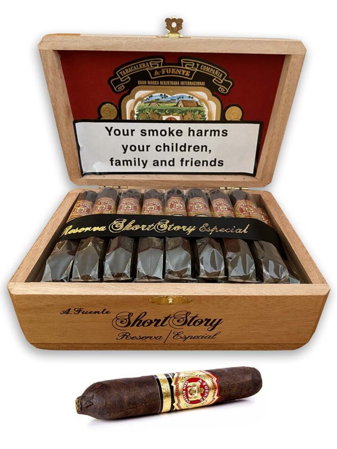 Arturo Fuentes Hemingway Short Story Reserva Especial (Maduro) / Box of 25