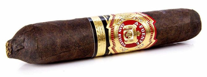 Arturo Fuentes Hemingway Short Story Reserva Especial (Maduro) / Box of 25 - Image 2