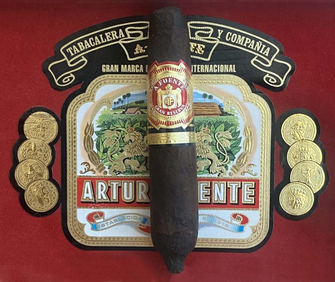 Arturo Fuentes Hemingway Short Story Reserva Especial (Maduro) / Box of 25 - Image 4