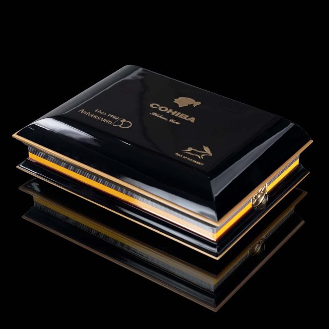 Cohiba Siglo de Oro Year of the Rabbit / Box of 18 - Image 2