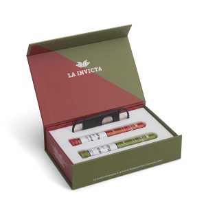 La Invicta Nicaraguan & Honduran Petit Coronas Gift Box - 2 Cigars & Cutter