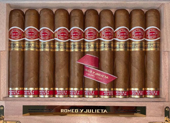 Romeo y Julieta Wide Churchill 2020 Travel Humidor / Box of 20 - Image 2