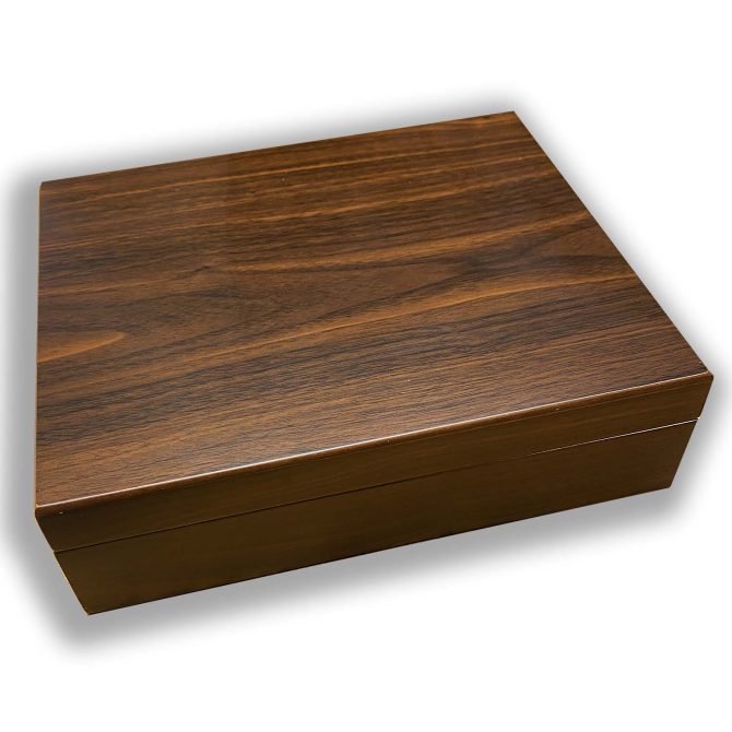 Walnut Humidor for 20 cigars