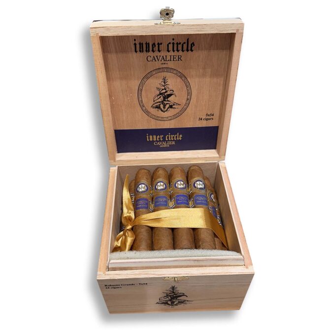 Cavalier Inner Circle Domaine Robusto Grande Cigar / Box of 24 - Image 4